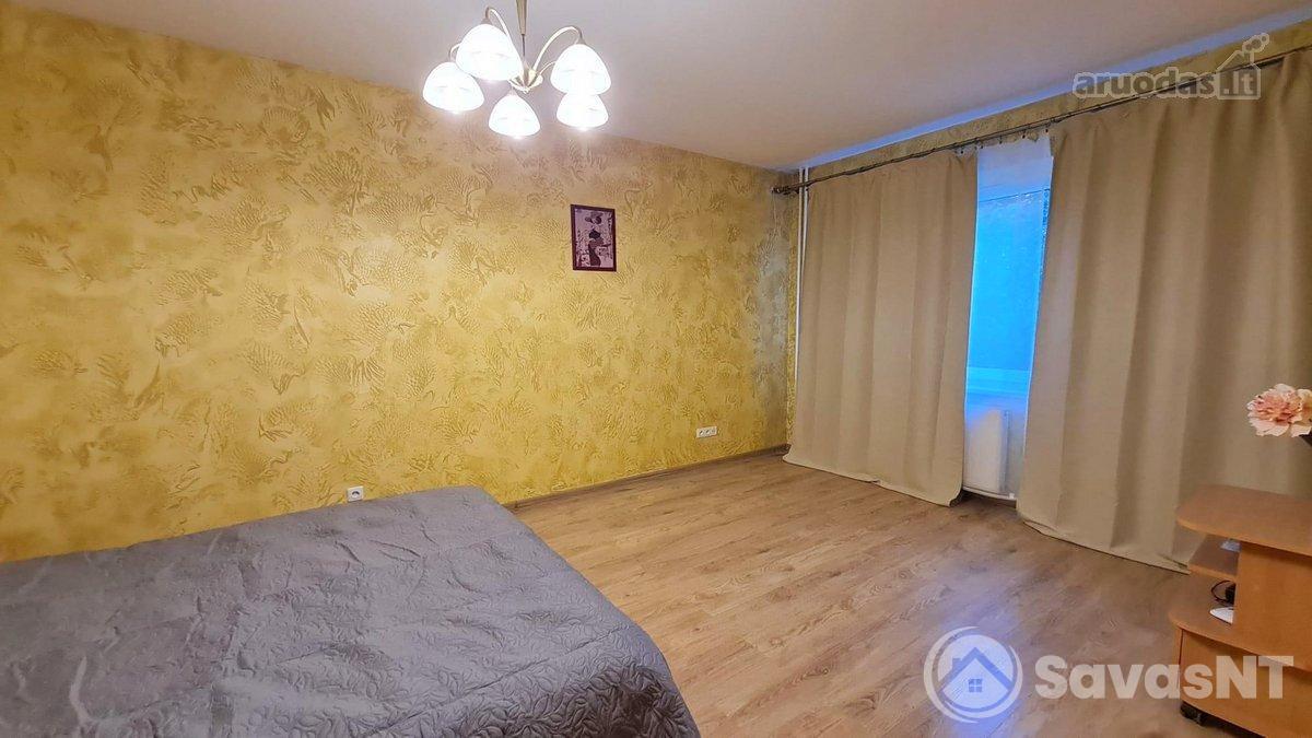 ŠEŠKINĖJE PARDUODAMAS VIENO KAMBARIO BUTAS