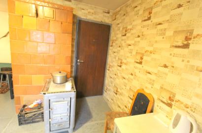 Lenkų g. Naujininkuose išnuomojamas 2 kambarių 33 kv.m butas su atskiru įėjimu.