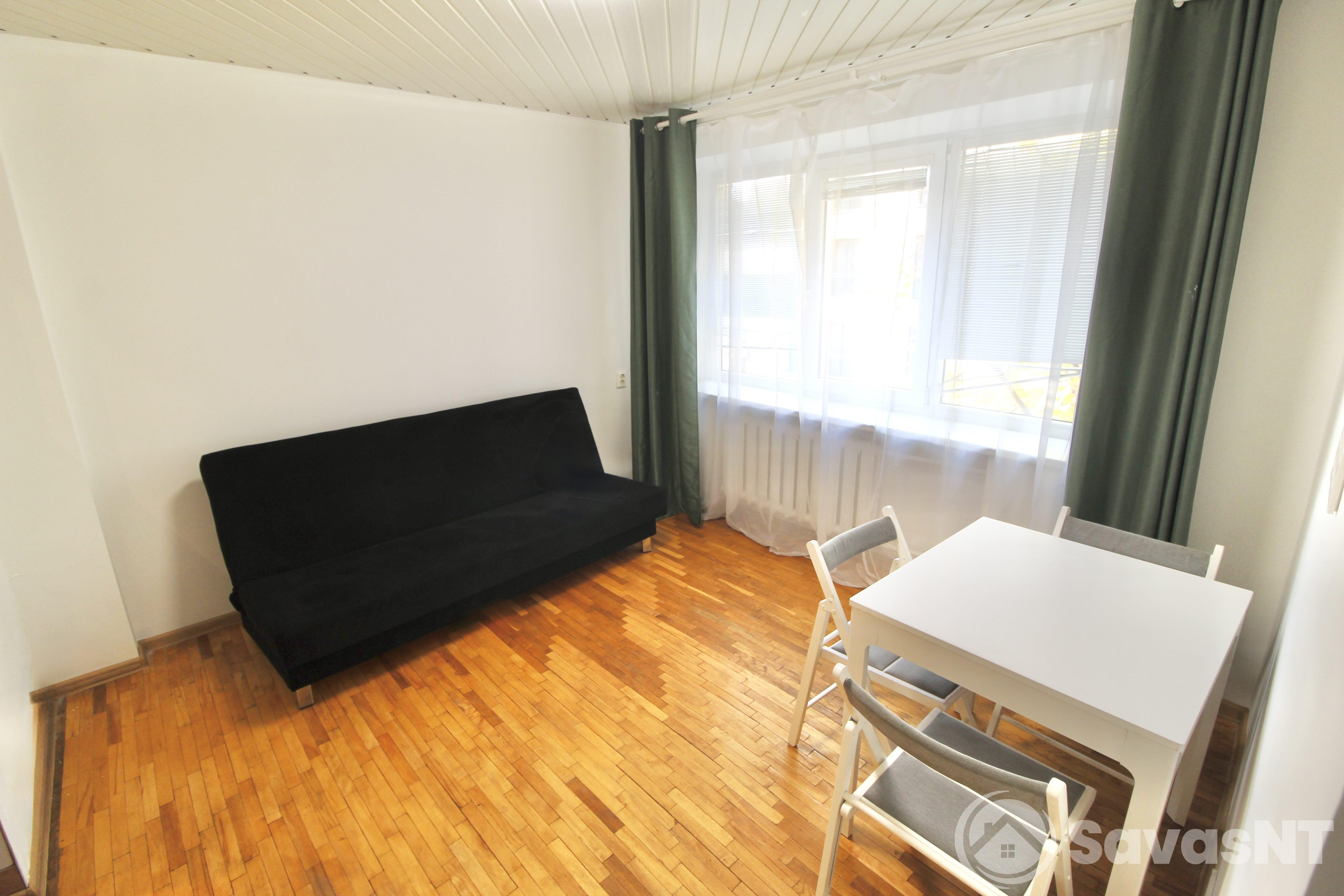 Nuomojamas 2 kambarių butas Debesijos gatvėje