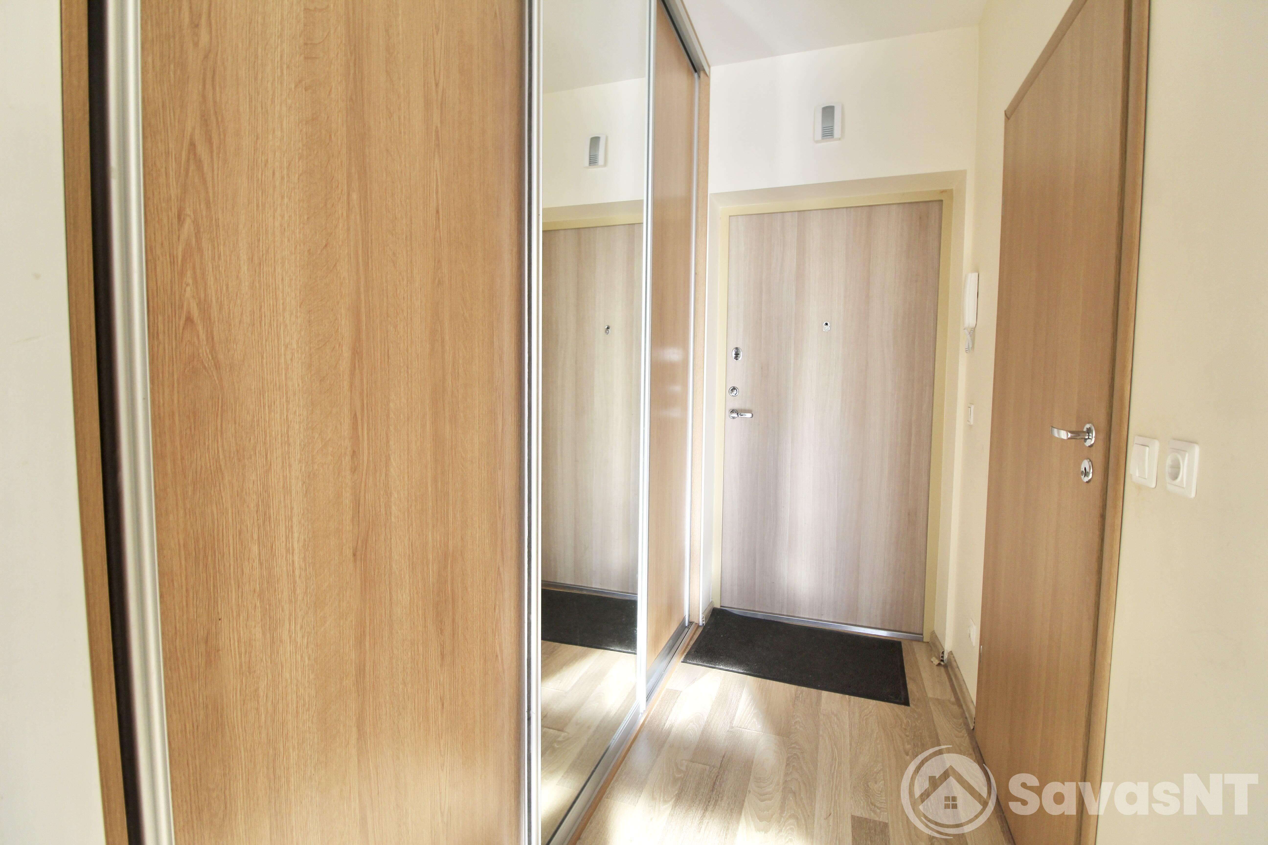 Nuomojamas 1 kambario butas Linkmenų g.