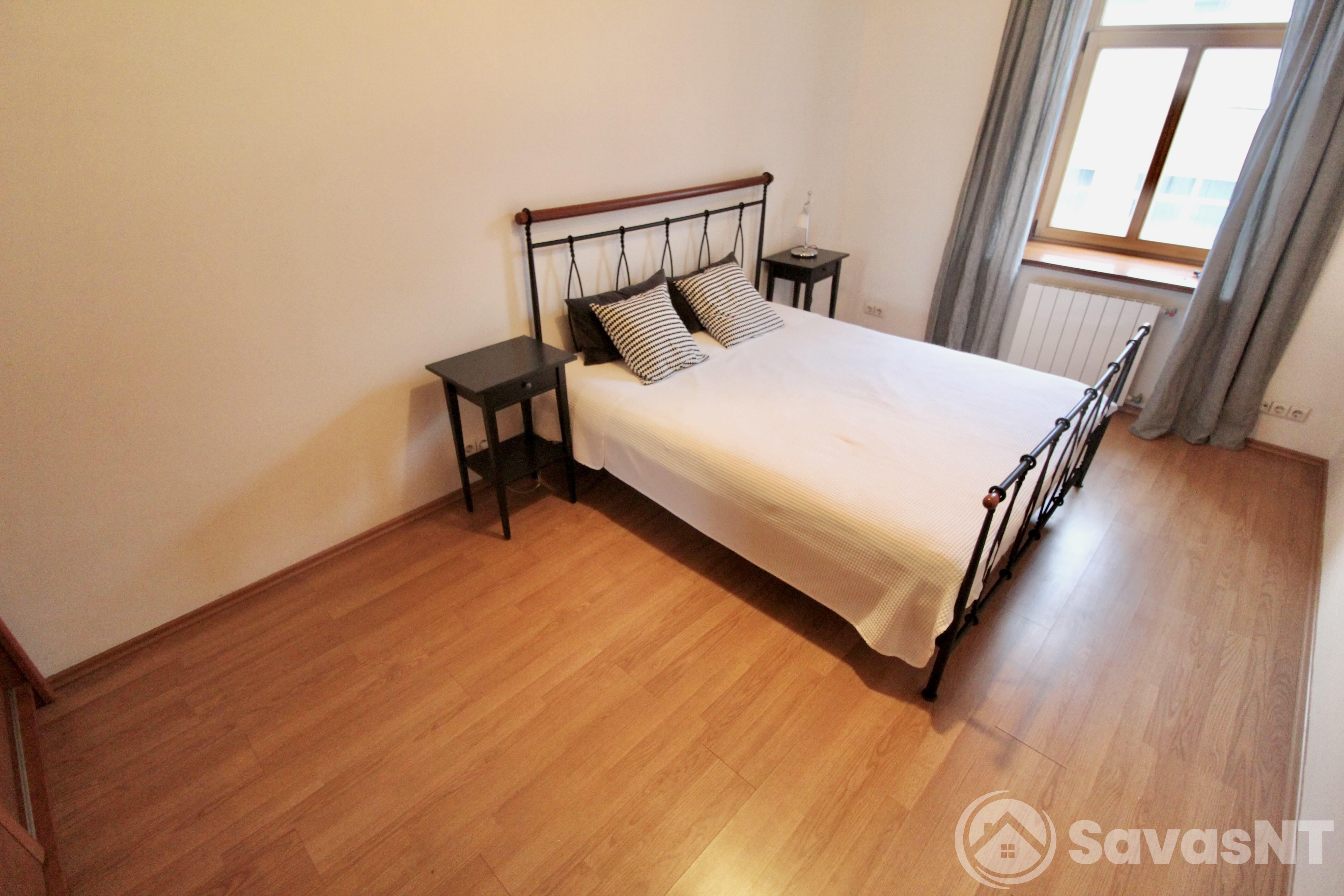 Nuomojamas 2 kambarių butas Šv. Stepono gatvėje