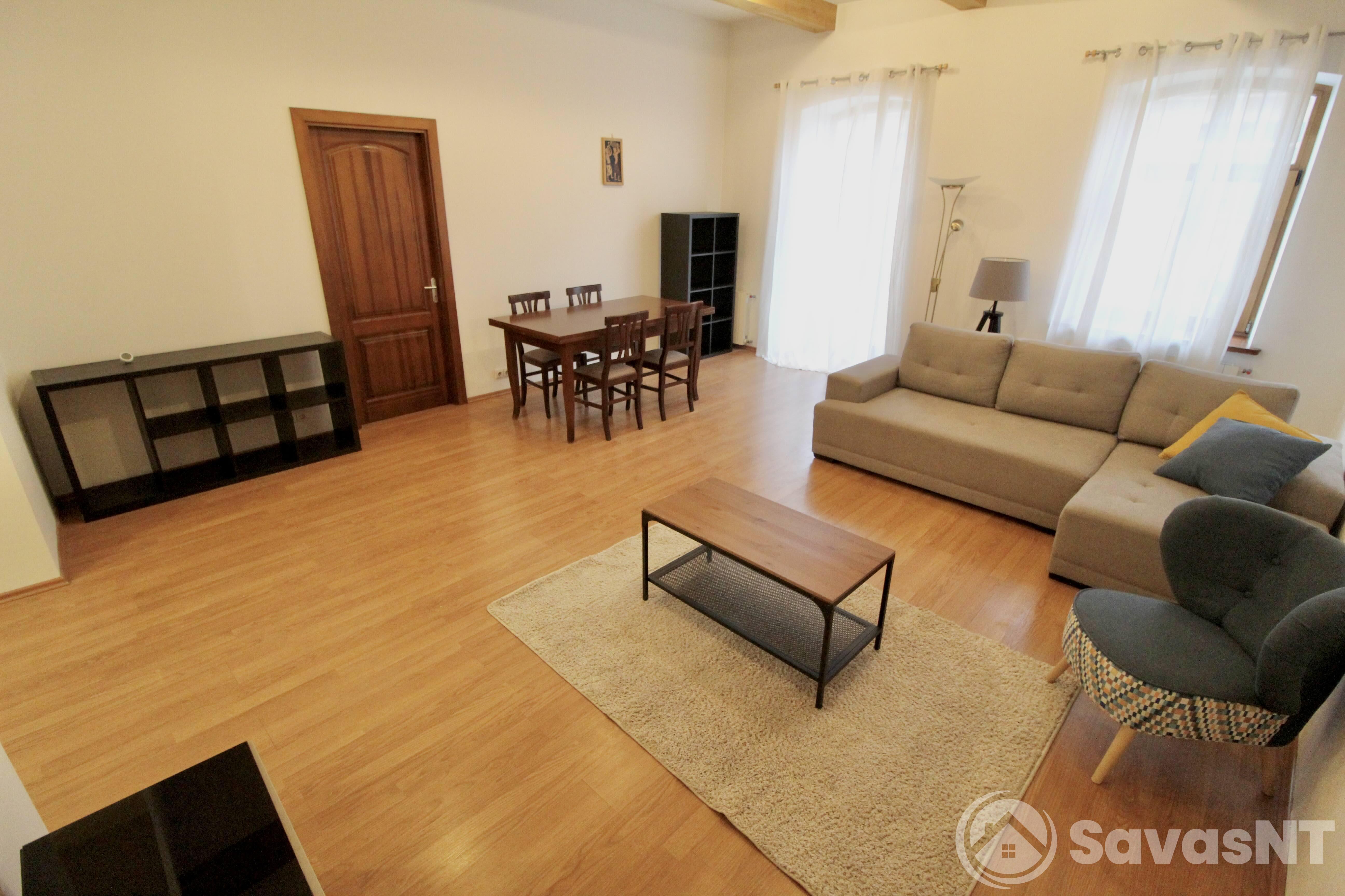 Nuomojamas 2 kambarių butas Šv. Stepono gatvėje