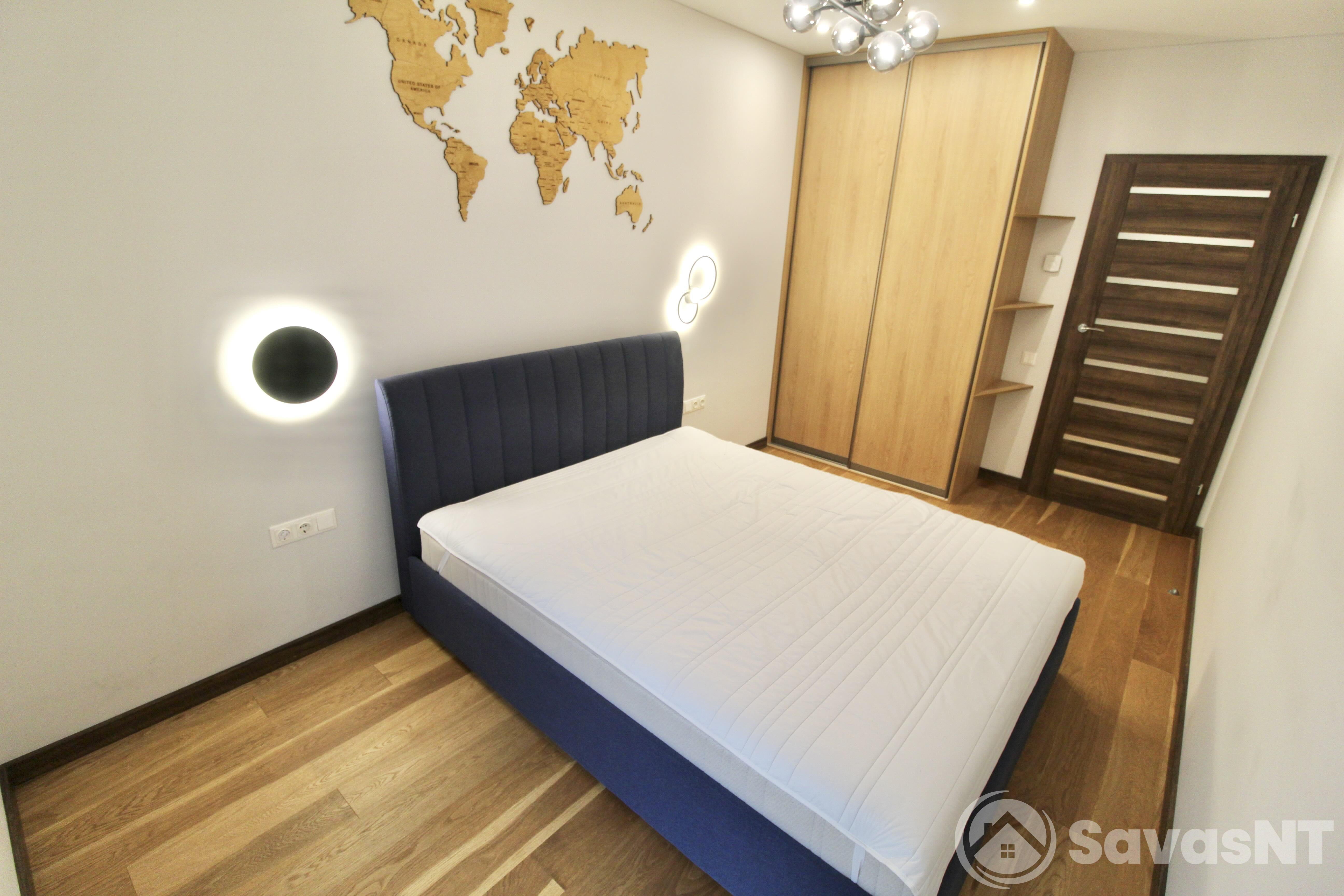 Nuomojamas 2 kambarių butas Č. Sugiharos gatvėje