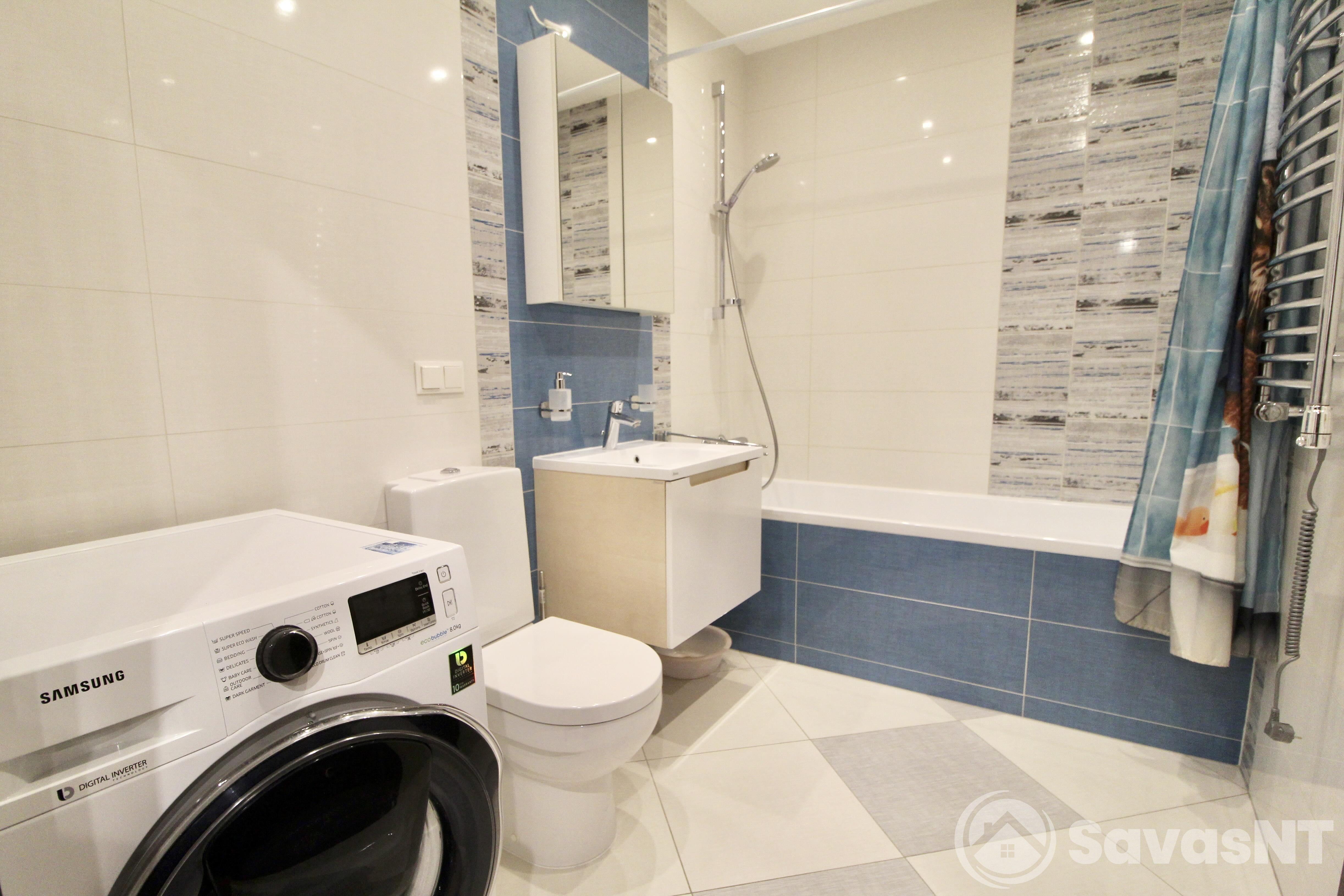 Nuomojamas 2 kambarių butas Č. Sugiharos gatvėje