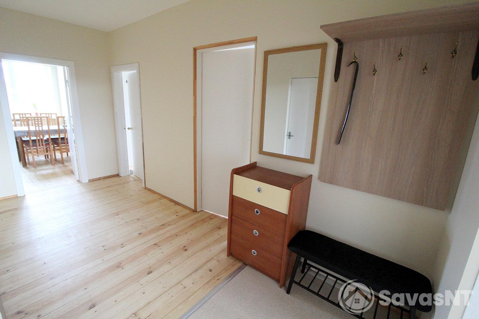 3 atskirų kambarių butas Balsiuose