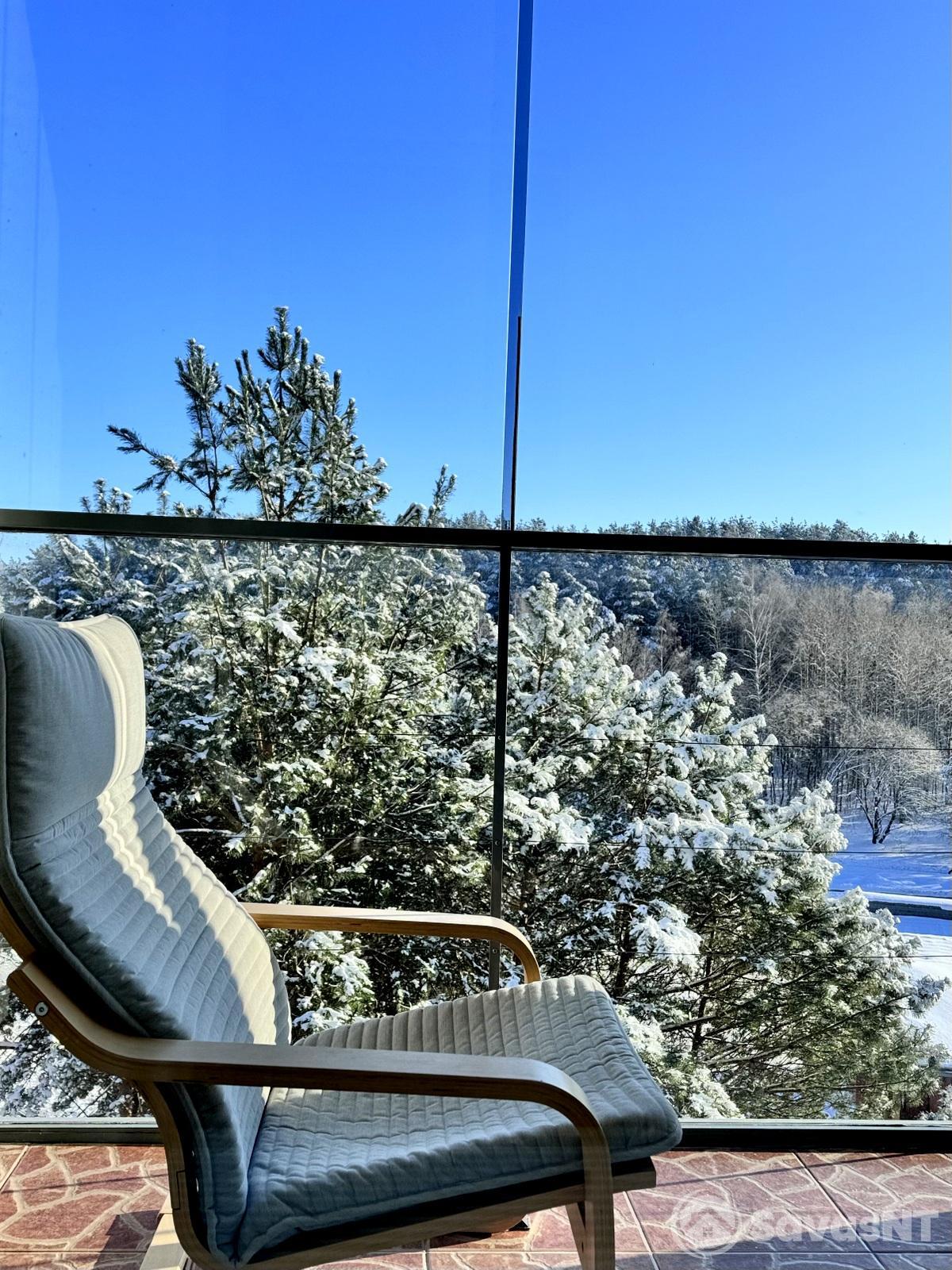 Ateities g. šalia PC Mandarinas nuomojamas trijų kambarių butas