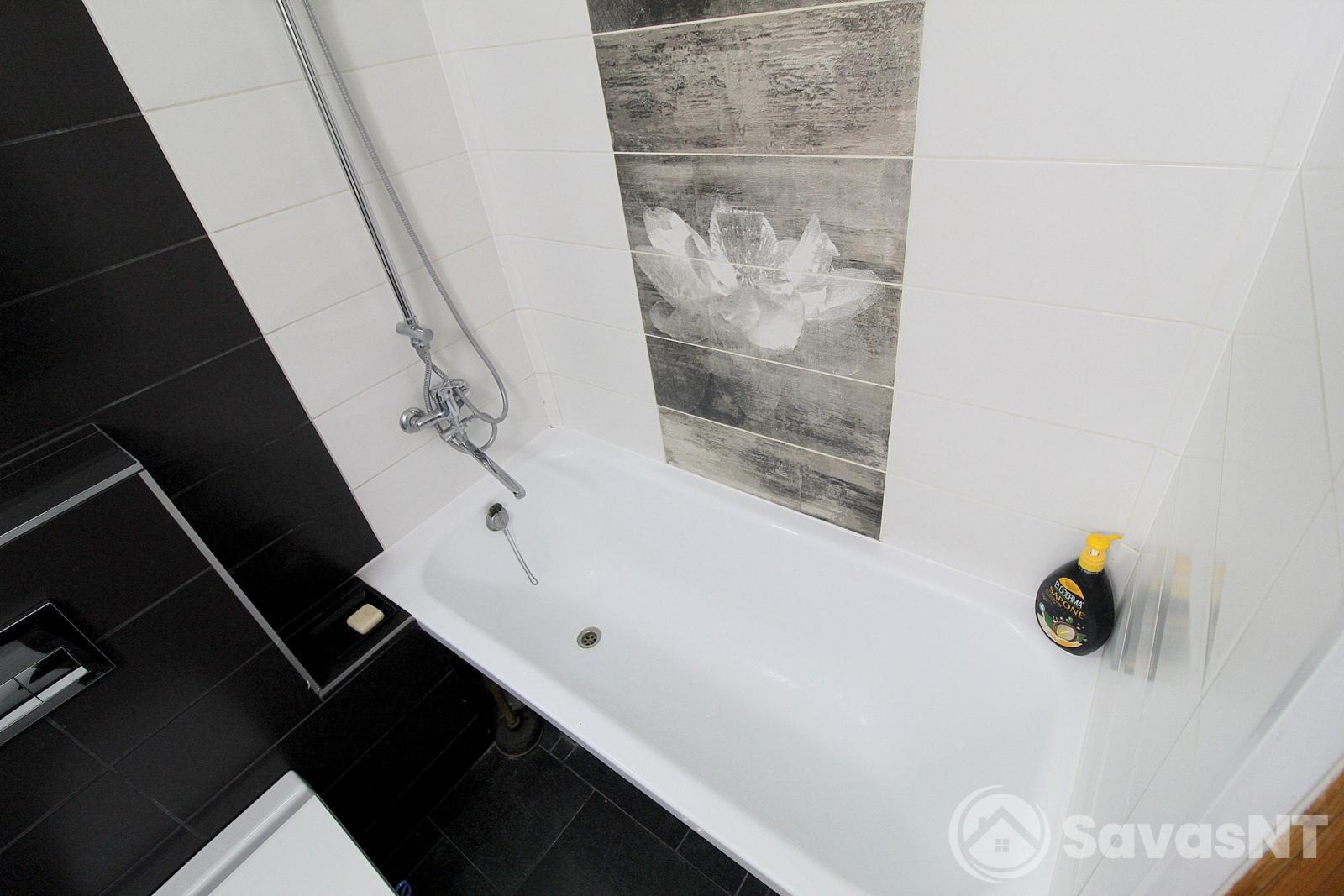 Karoliniškėse, A.P. Kavoliuko g. nuomojamas vieno kambario butas