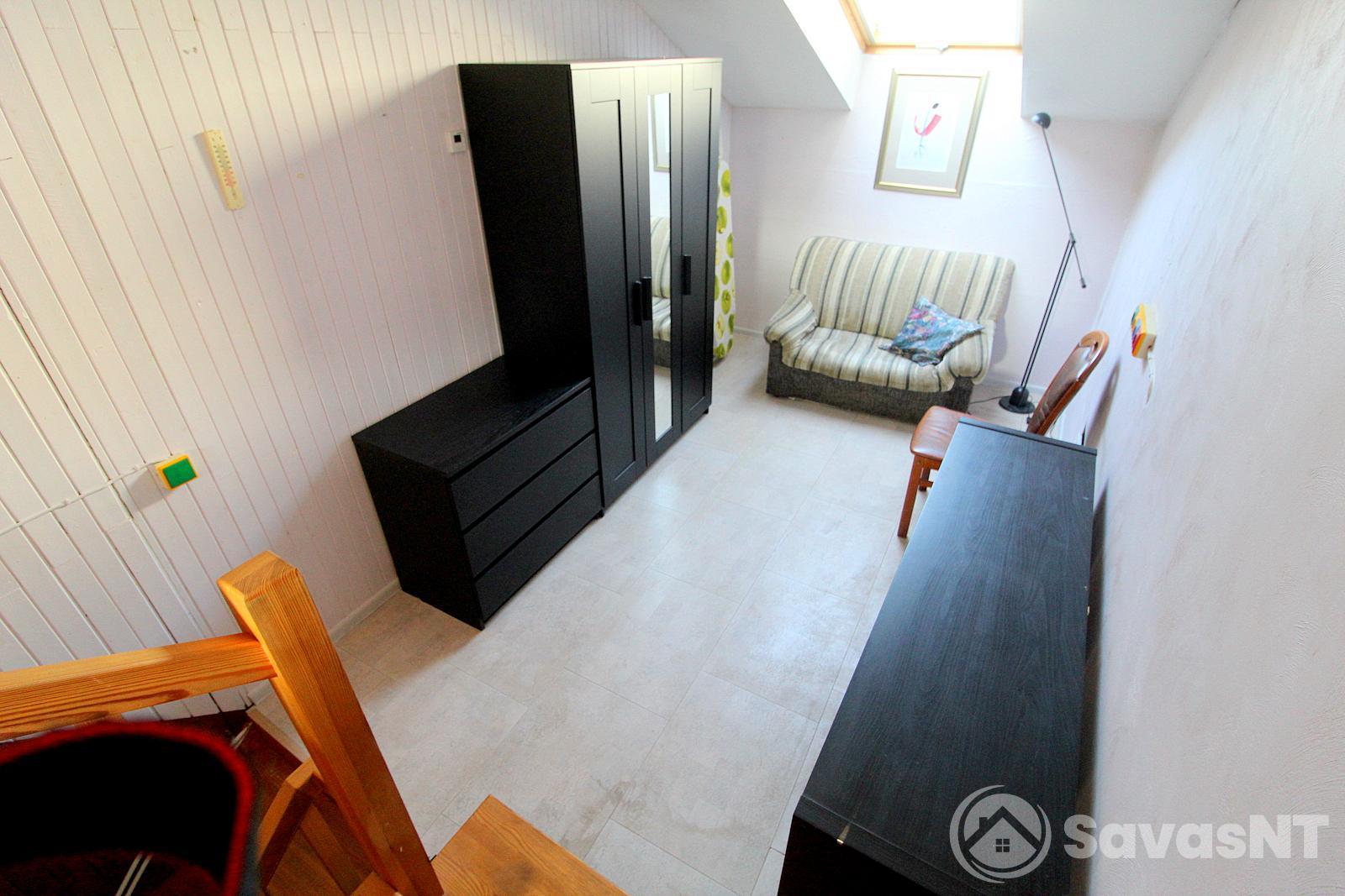 Butas/kotedžas su parkavimo vieta Lazdynėliuose, Pakalnučių gatvėje