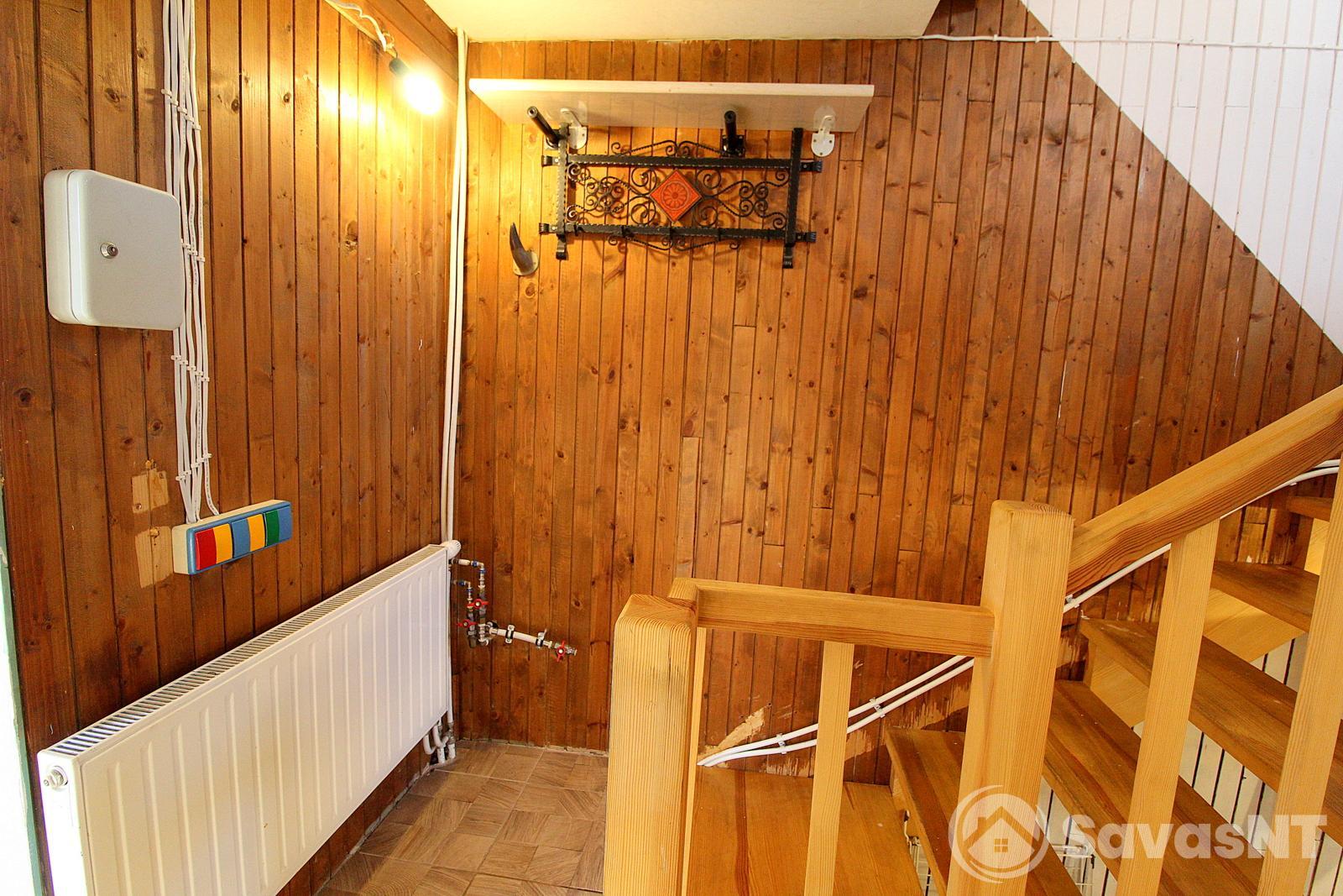 Butas/kotedžas su parkavimo vieta Lazdynėliuose, Pakalnučių gatvėje