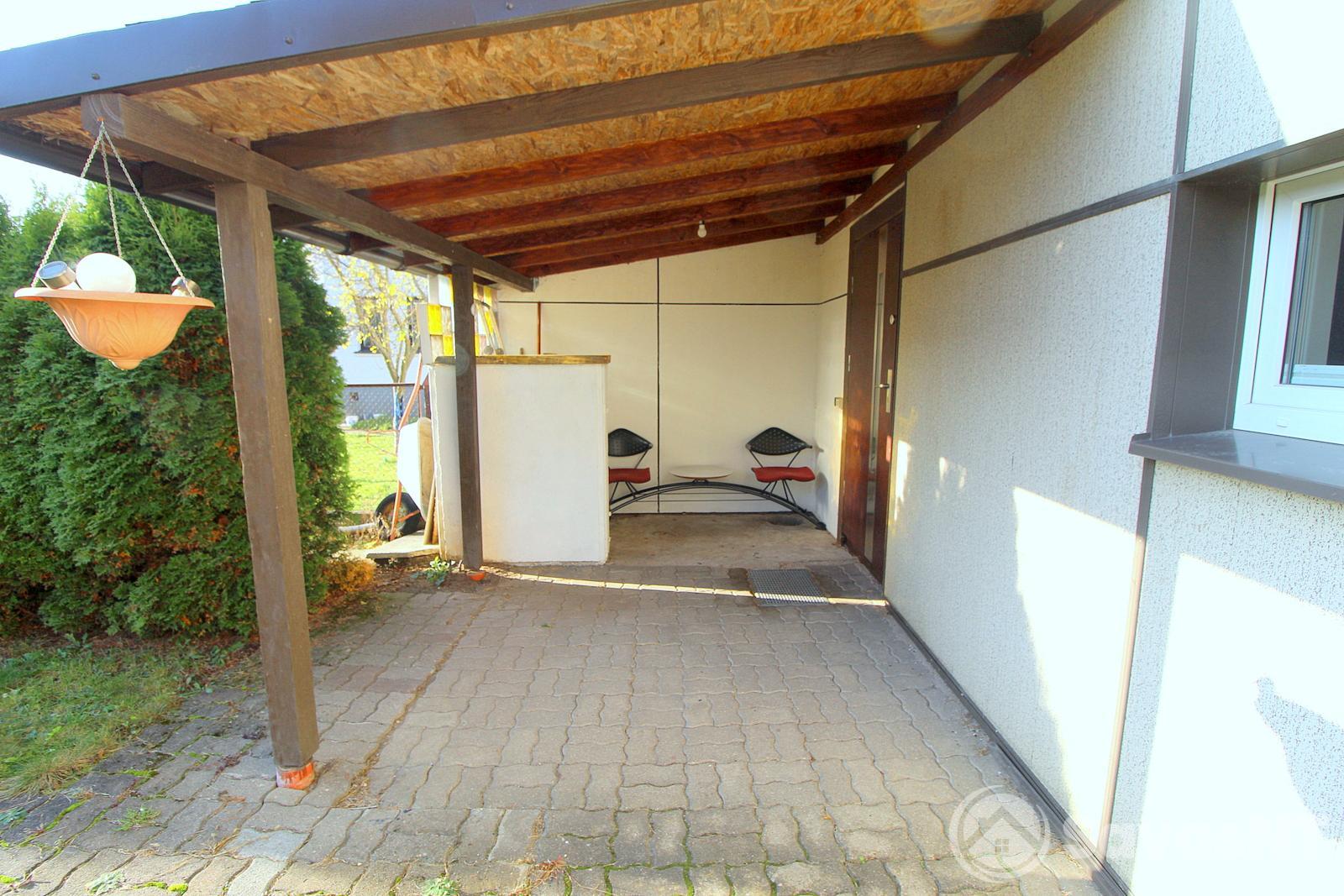 Butas/kotedžas su parkavimo vieta Lazdynėliuose, Pakalnučių gatvėje