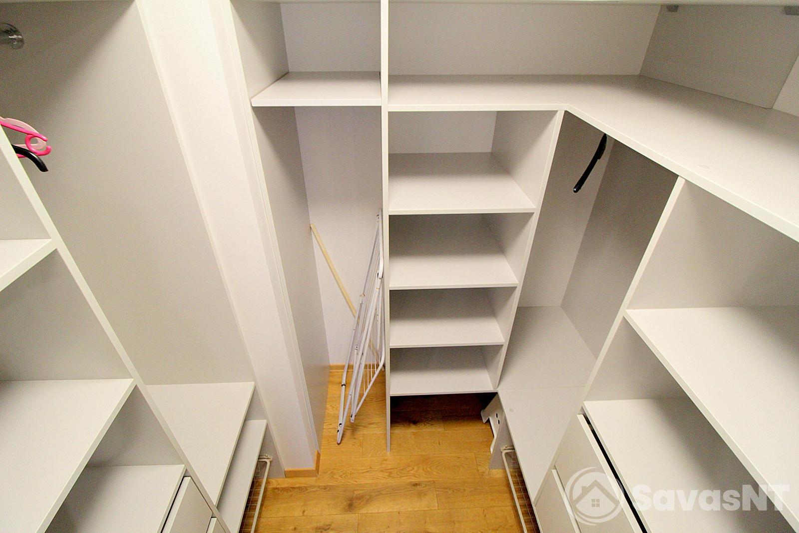 Pieninės gatvėje, Žveryne, nuomojamas dizainerių įrengtas dviejų kambarių butas