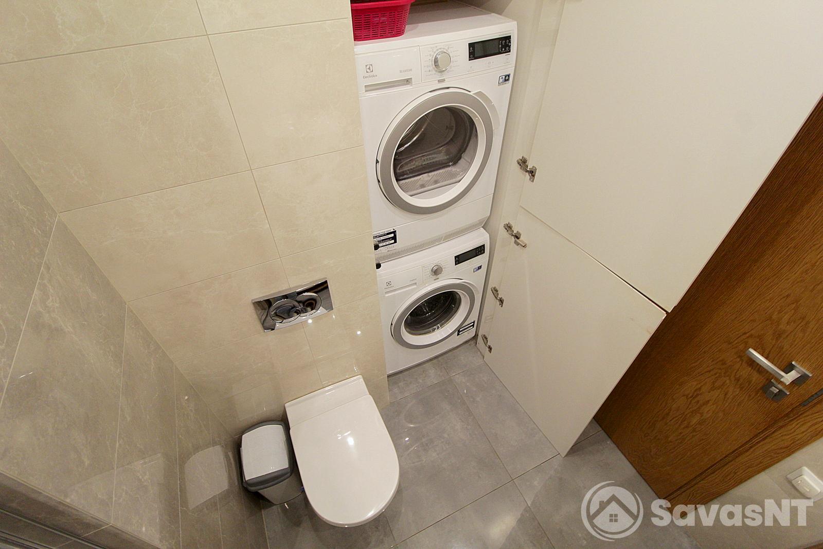 Pieninės gatvėje, Žveryne, nuomojamas dizainerių įrengtas dviejų kambarių butas