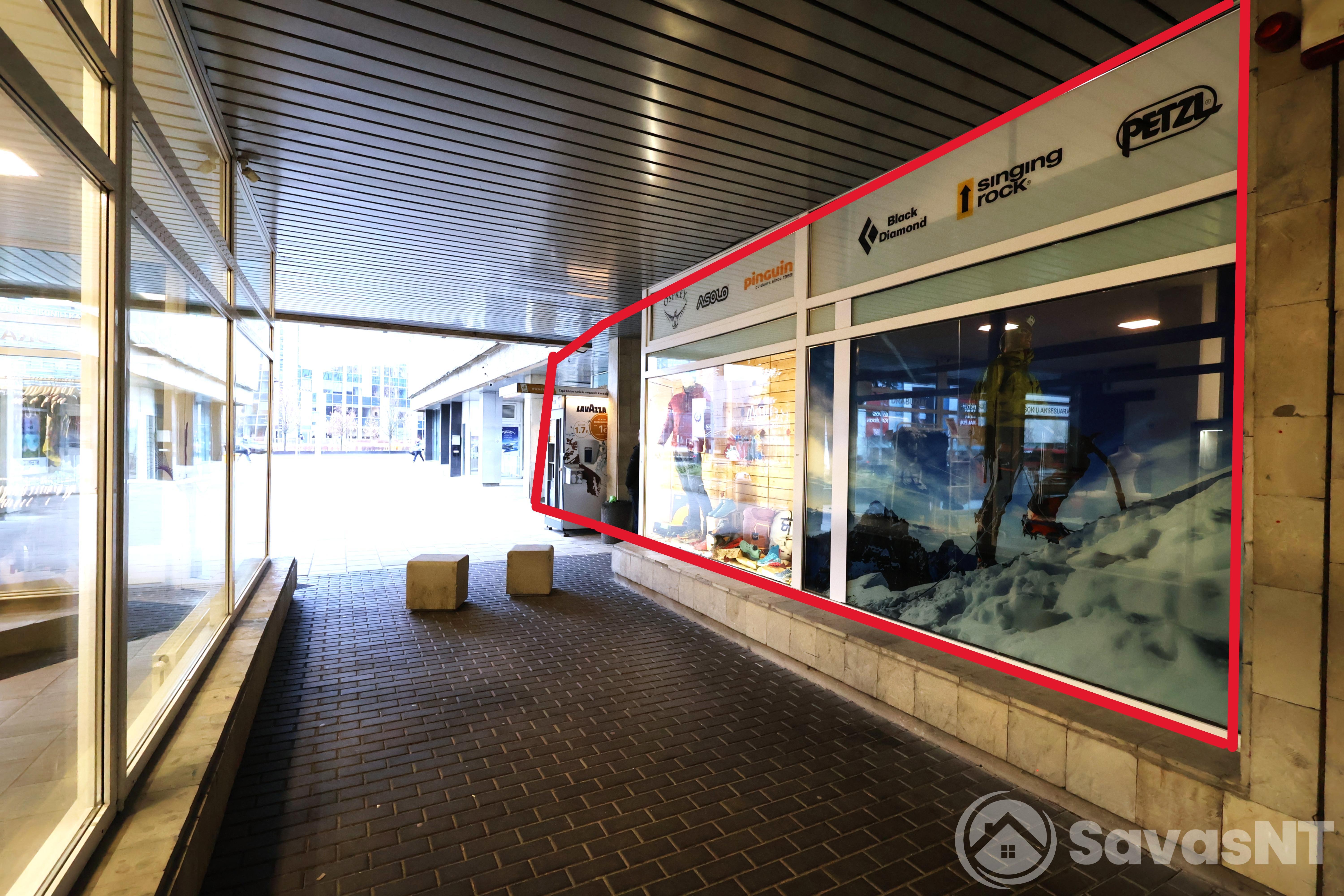 Konstitucijos prospekte, Šnipiškėse, nuomojama 302,10 kv.m. PARDUOTUVĖ  225,99 kv.m. SU PRIKLAUSANČIU SAUSU RŪSIU 76,11 kv.m.