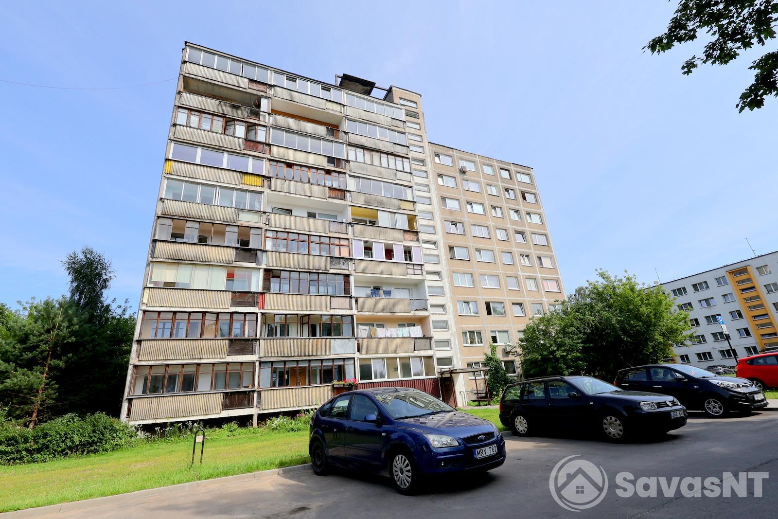 Žirmūnuose, Žirmūnų g. nuomojamas vieno kambario butas su dideliu balkonu