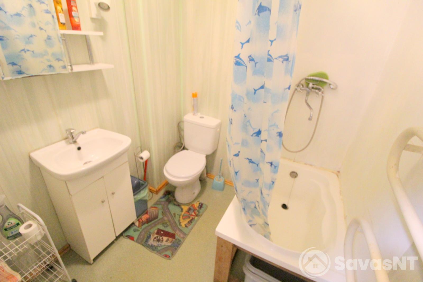 Nuomojamas 2k. butas, Geležinėje g.