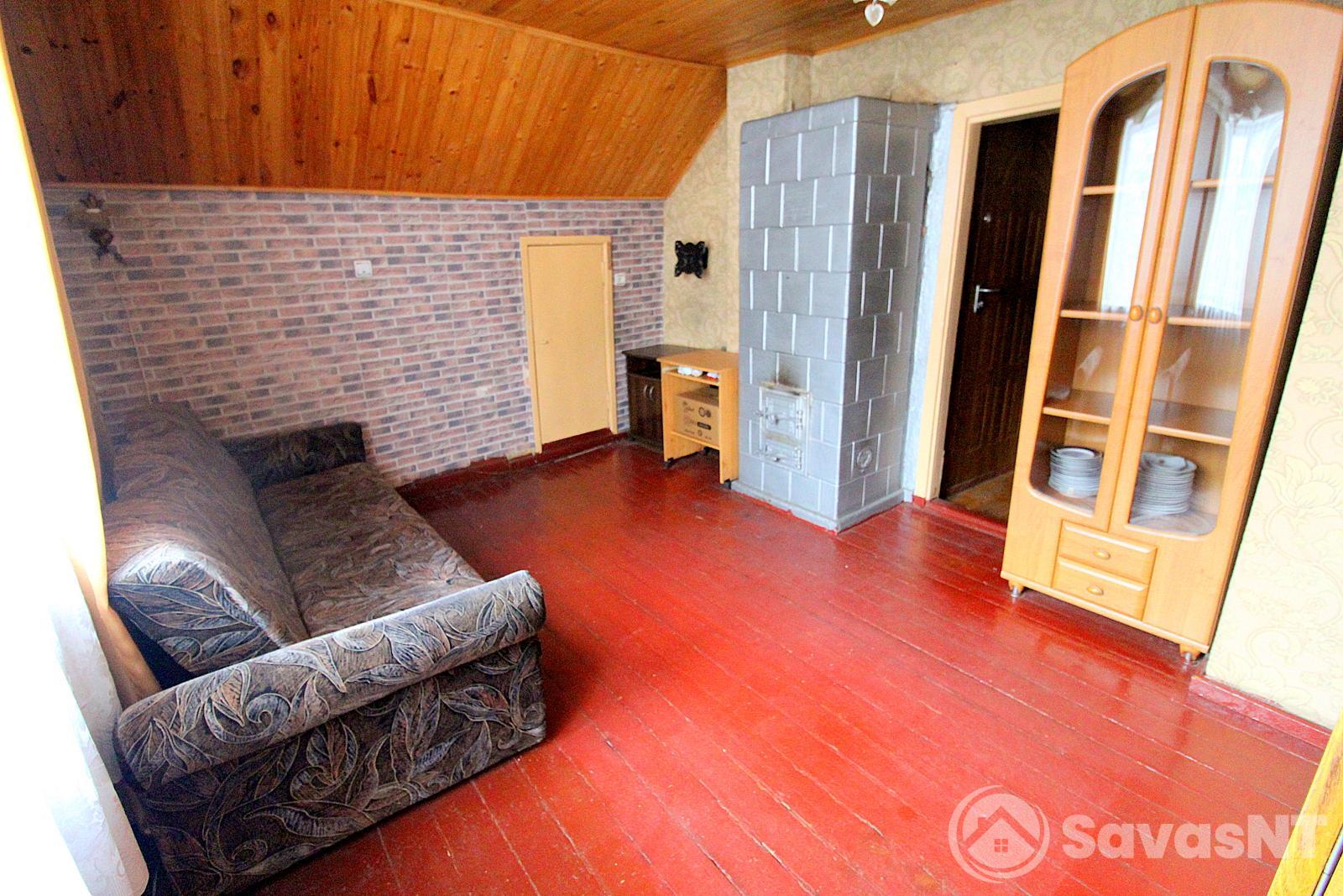 Parduodamas dviejų kambarių butas - namo dalis Subačiaus gatvėje