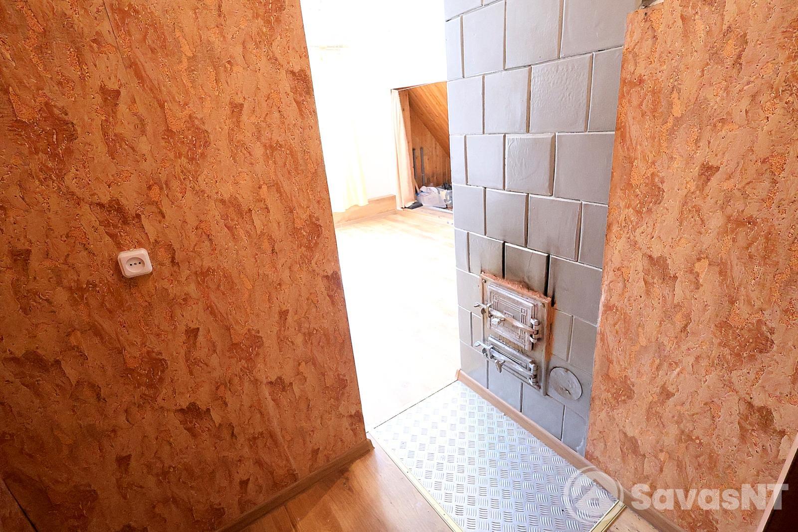 Parduodamas dviejų kambarių butas - namo dalis Subačiaus gatvėje