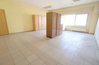 Ateities g. išnuomojamos 100 kv.m. ploto komercinės patalpos