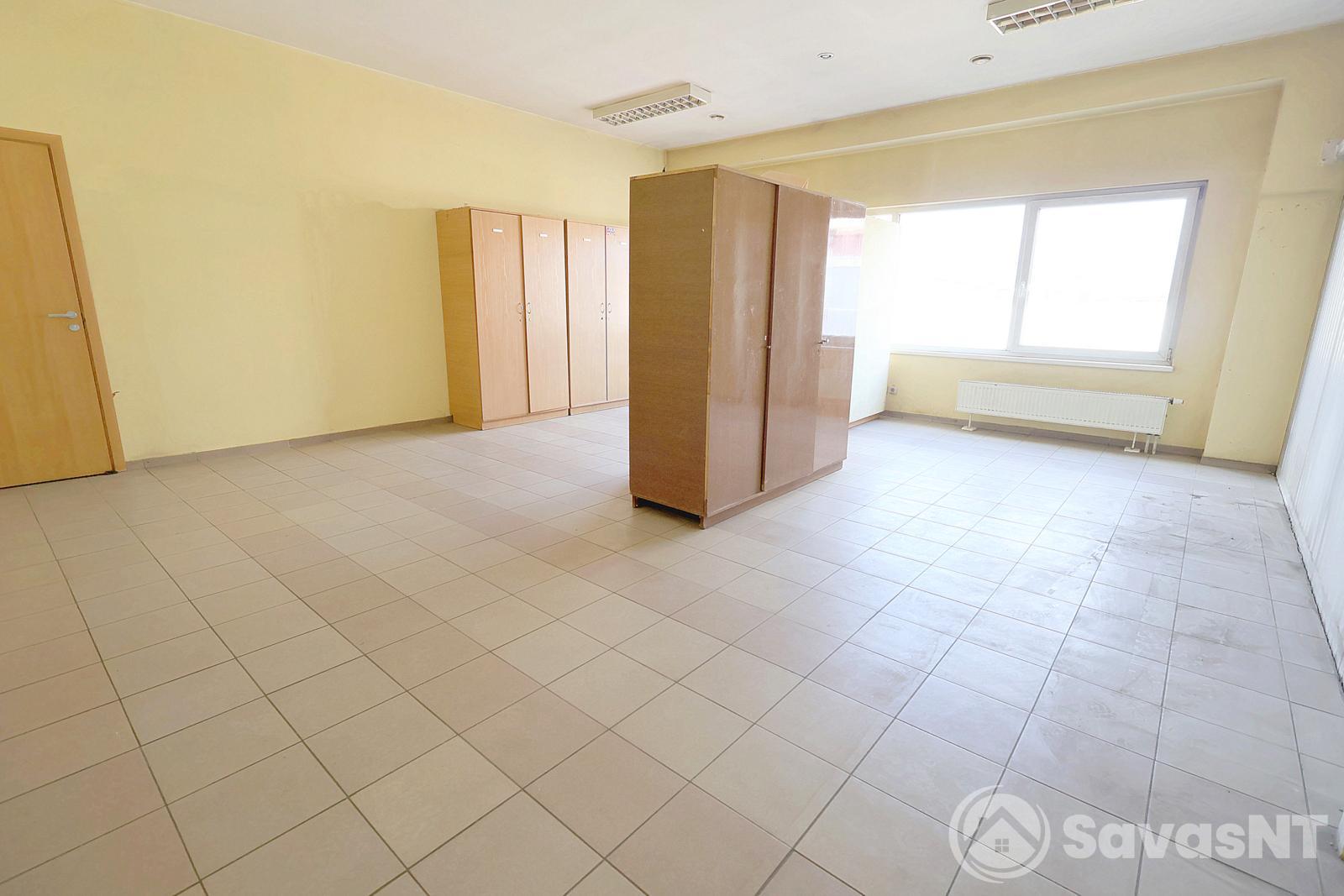 Ateities g. išnuomojamos 100 kv.m. ploto komercinės patalpos