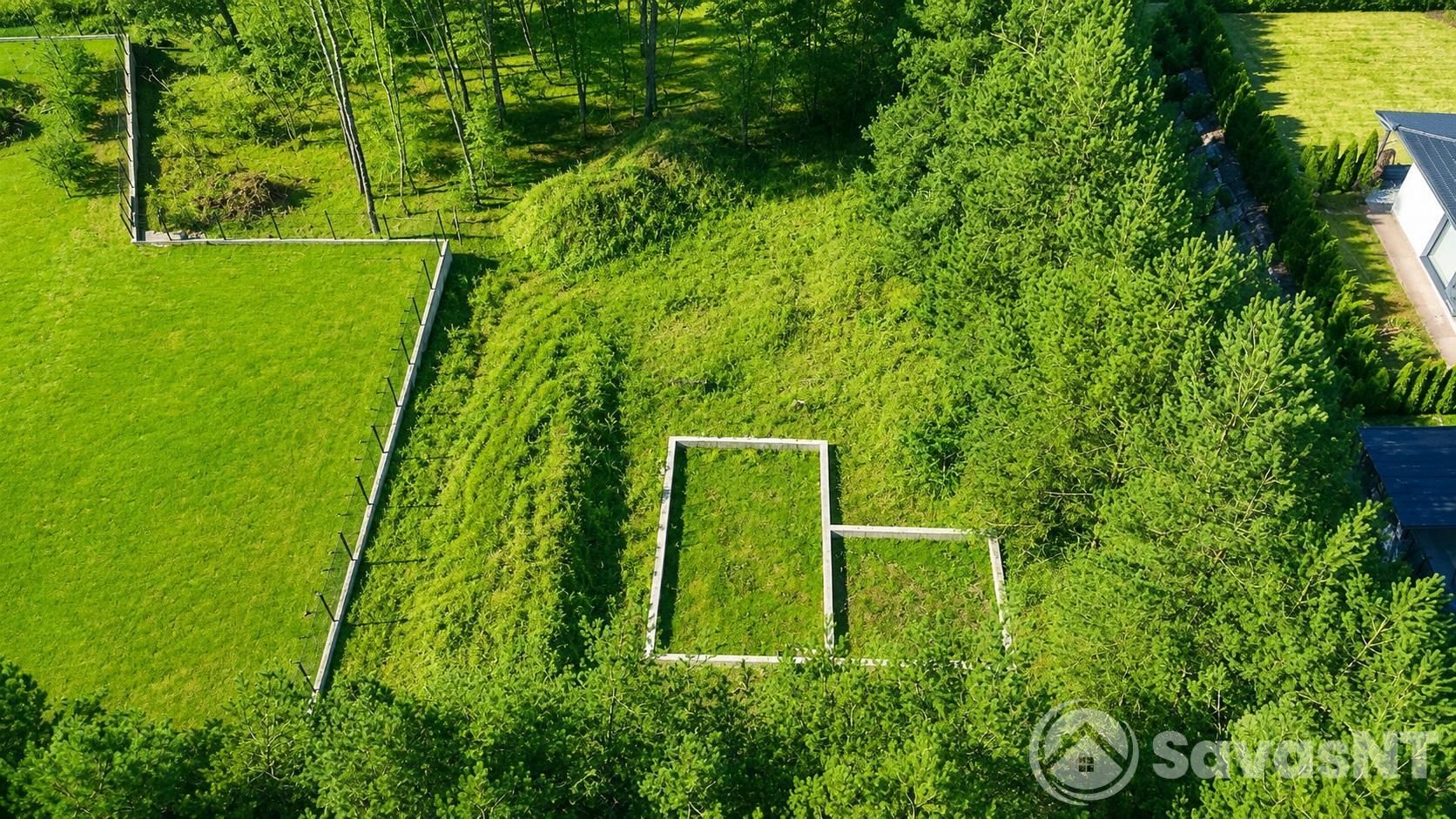 Vilniaus r. sav., Nemėžio sen., Didžiasalio k., Didžiasalio g. 6B parduodamas 12,5 ha NAMŲ VALDOS sklypas.