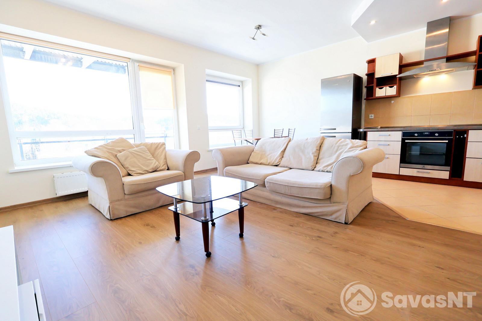 Antakalnyje, Grybo gatvėje, išnuomojamas jaukus ir ERDVUS 3  kambarių 78 kv. m. butas.