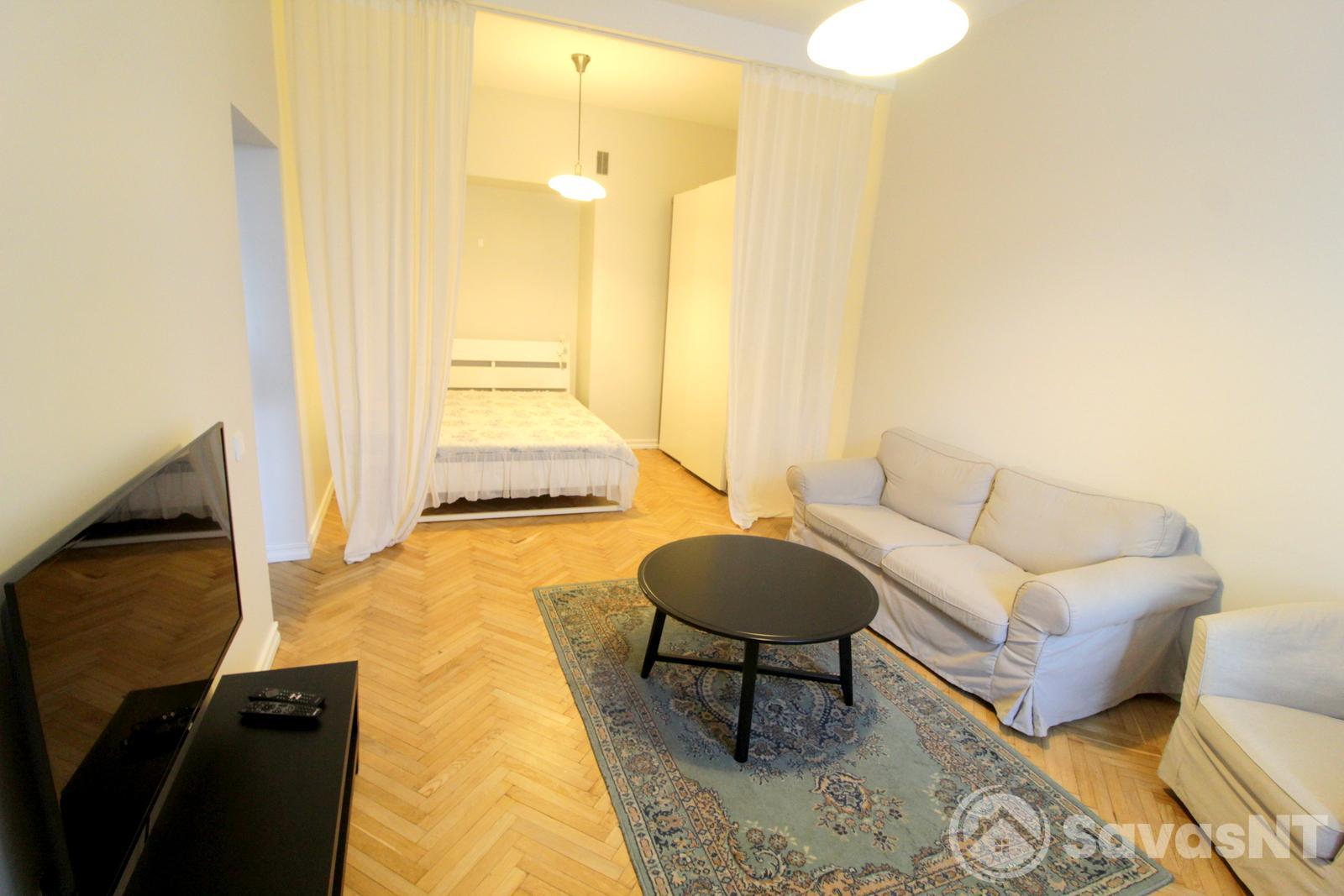 Nuomojamas jaukus SUREMONTUOTAS 2 kambarių 40 kv.m butas Mindaugo g. Naujamiestyje.