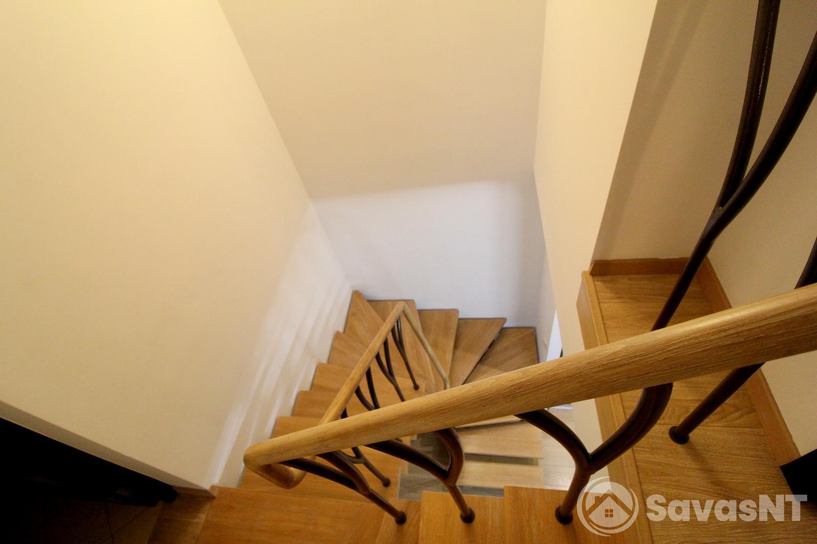 Nuomojamas 2 aukštų kotedžas Pavilnyje