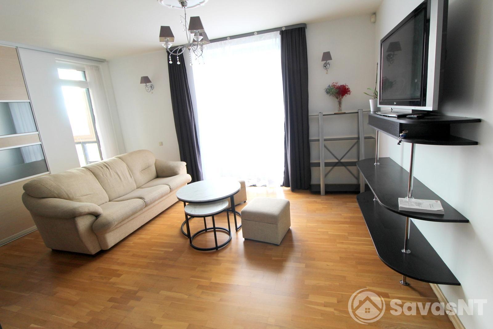 Nuomojamas 1.5 kambario butas Pašilaičiuose Perkūnkiemio g su parkingu.