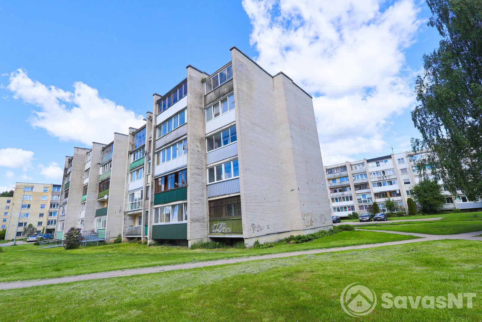 Vilniaus rajone, Pagiriuose parduodamas 4 ATSKIRŲ/NEPEREINAMŲ kambarių butas