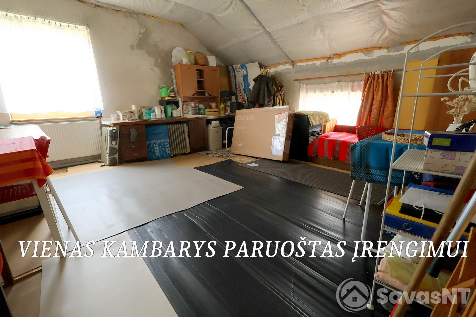 VILNIAUS RAJONE, TARNĖNŲ KAIME, PARDUODAMAS ERDVUS 268 kv.m. NAMAS  SU 16 ARŲ SKLYPU.