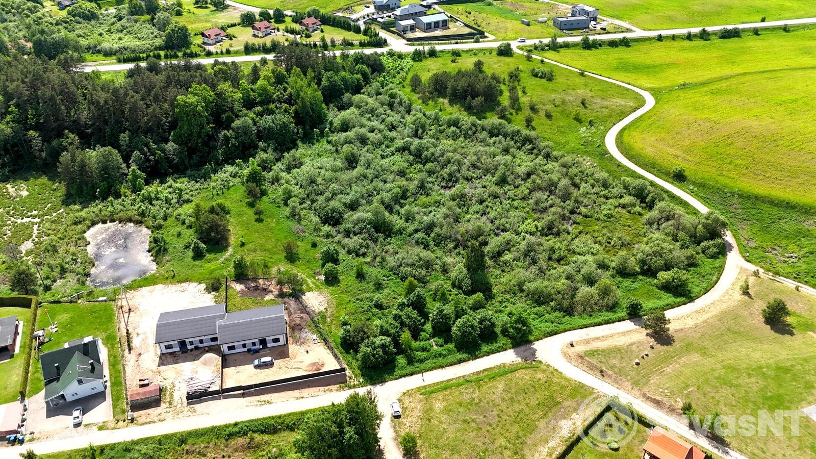 Geroje vietoje, Vaivadiškių k., Zujūnų sen. parduodamas 1,4 ha Žemės ūkio paskirties sklypas.