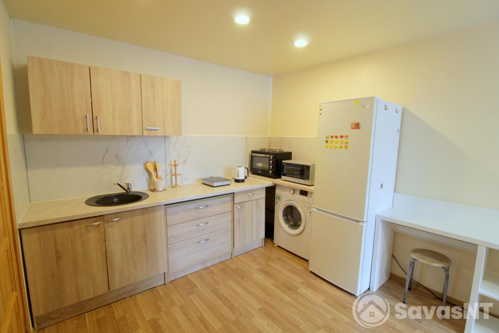 Naujamiestyje, A.Vivulskio g. nuomojamas SUREMONTUOTAS 1 kambario 19 kv.m butas.