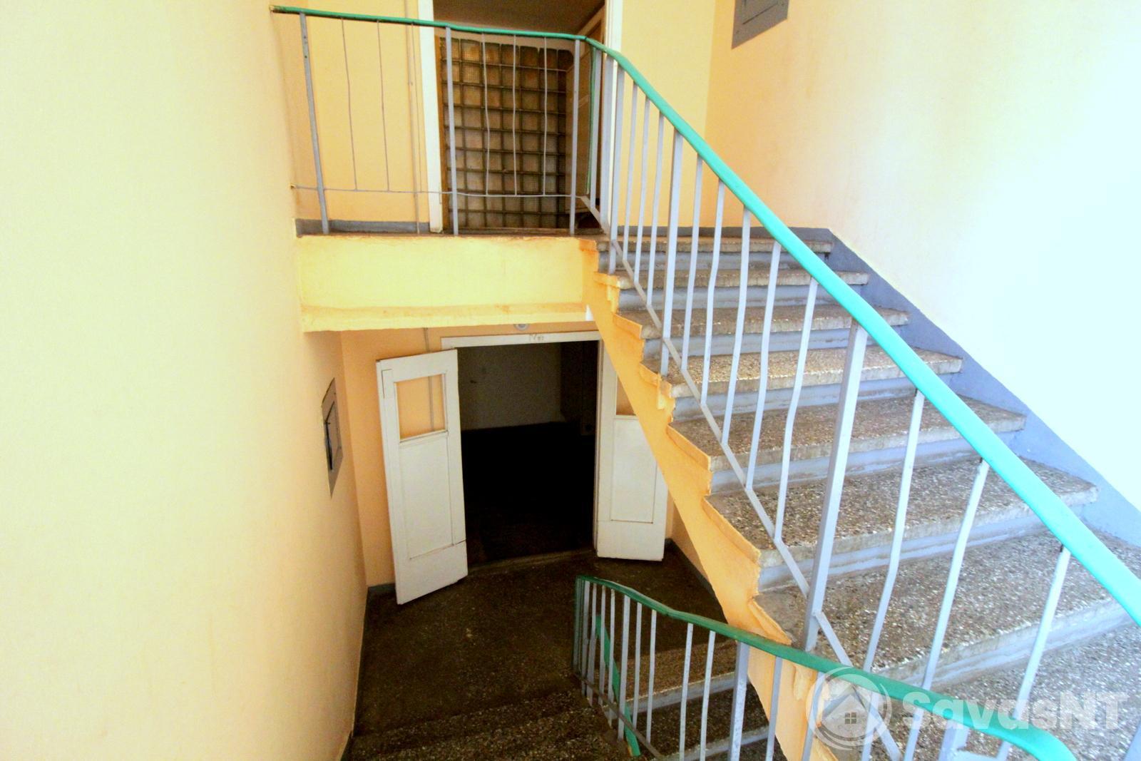 Naujamiestyje, A.Vivulskio g. nuomojamas SUREMONTUOTAS 1 kambario 19 kv.m butas.