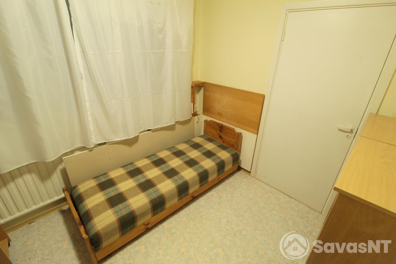 Žirmūnuose, Žirmūnų gatvėje, RENOVUOTAME NAME  išnuomojamas IŠSKIRTINIO STILIAUS 3 kambarių 49 kv. m. butas.