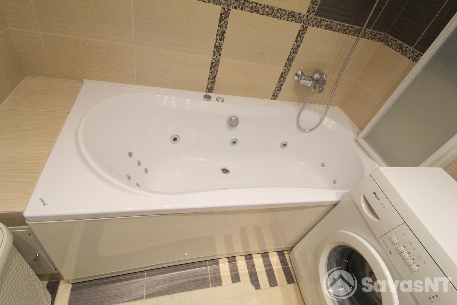 Nuomojamas JAUKUS ir ERDVUS 2 kambarių butas 40 kv.m Šeškinės g., Šeškinėje.